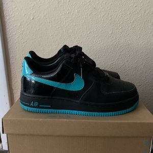 Nike Air Force 1 size 5.5